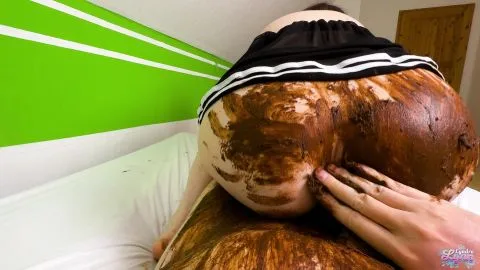 Lyndra Lynn Girlfriend s Brown Surprise g 12 99 FemScat