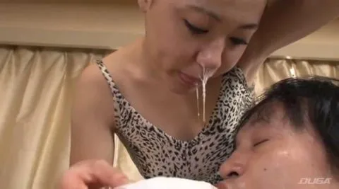 Fetidistrojp Guilty Husband Gets a Taste of WifeБ─≥s Snot!