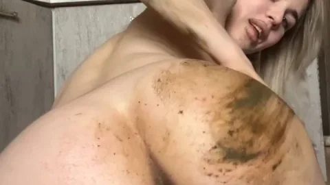 Misty_Phoenix – Smearing (Part 1 of full version) ($8.99 Scatsy)